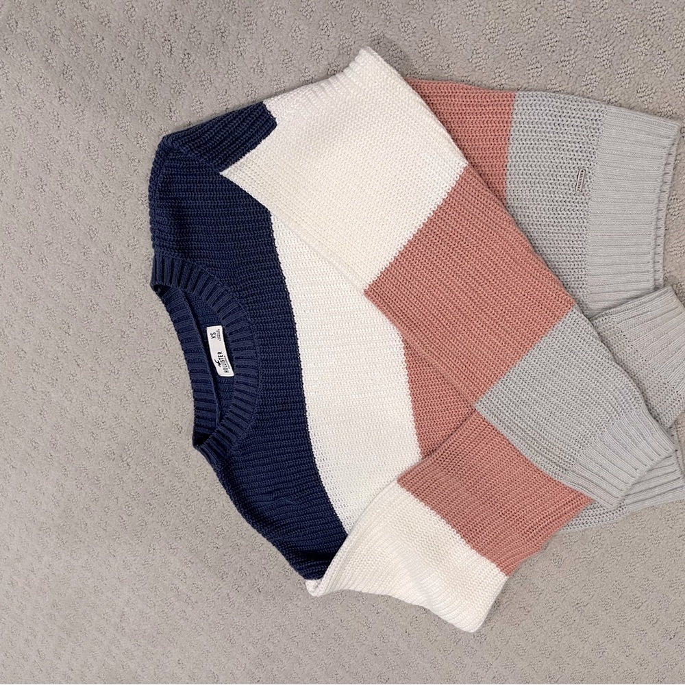 Multicolor Hollister sweater, size xs